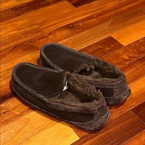 UGG Men's Chocolate Brown Slip-On Ascot Slippers Size 14